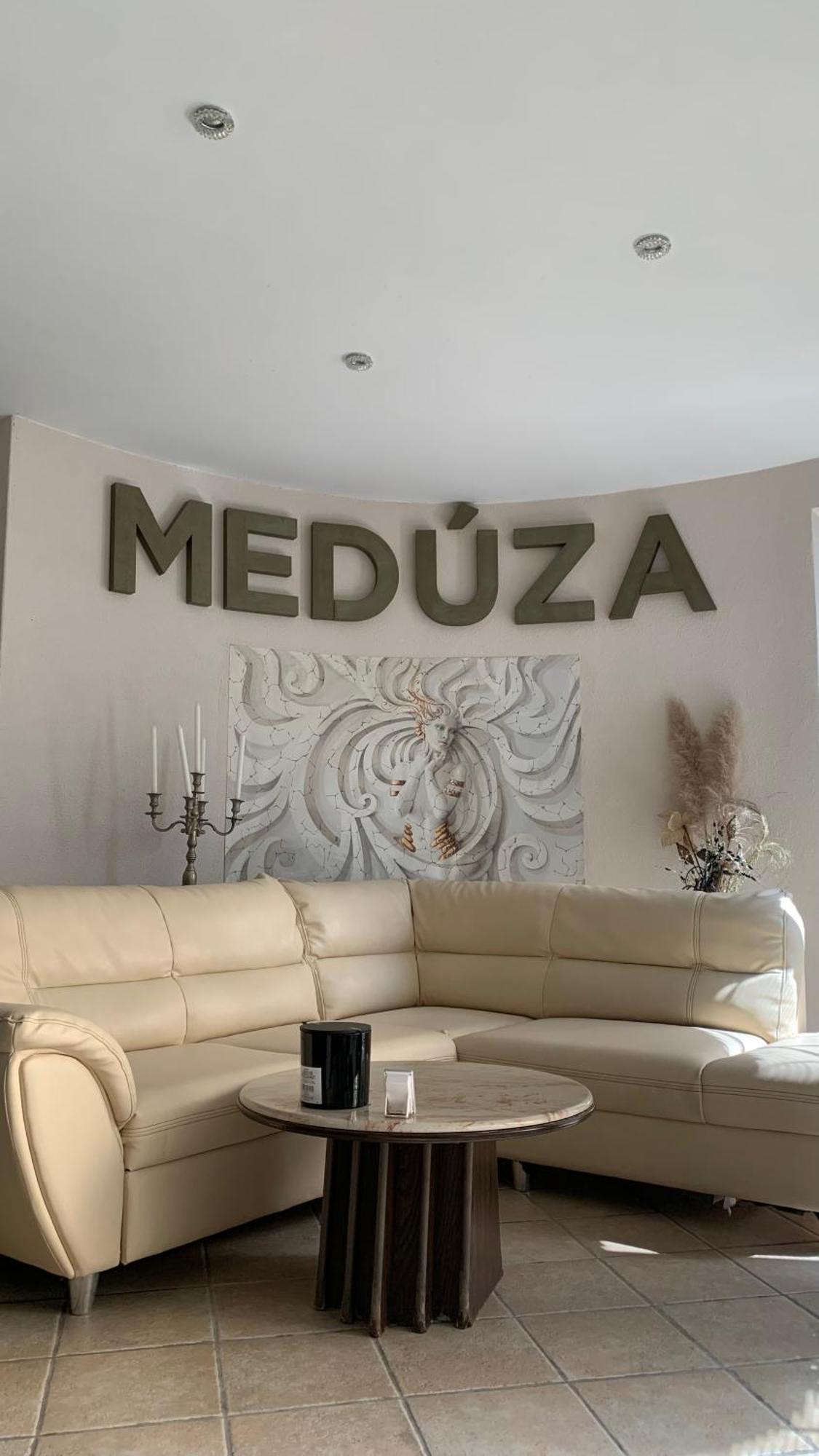 Meduza Wellness Spa S Ubytovanim Глоговец Экстерьер фото